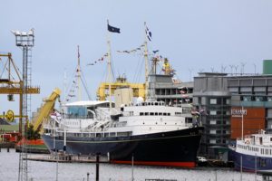 Royal_Yacht_Britannia_-_Edinburgh_(4900970796)